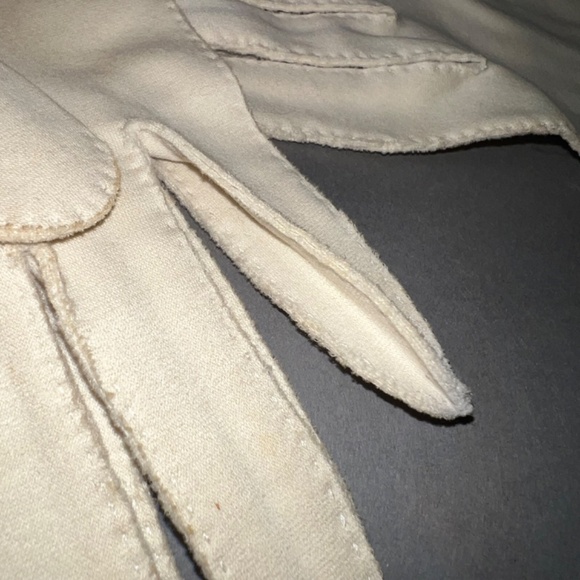 Vintage Beige Stretch Gloves - Picture 3 of 9